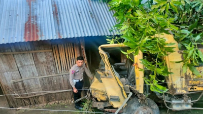 Tabrak Rumah Warga, Sopir Meninggal Dunia