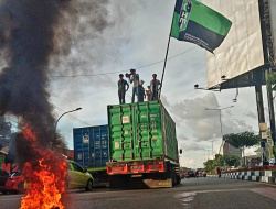 Demo HMI STIE Tri Dharma Nusantara Makassar Tolak Perppu Ciptaker