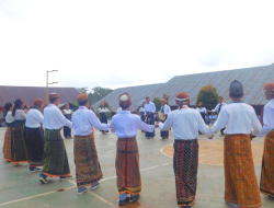 196 Siswa-Siswi SMA Negeri 2 Macang Pacar Ikut Ujian Praktik Seni Budaya  “Sanda”