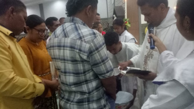 7 Anak Dibaptis Malam Paskah di Gereja Aryos TTS