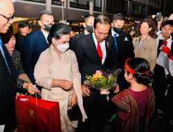 Presiden Jokowi dan Ibu Iriana Tiba di Hannover