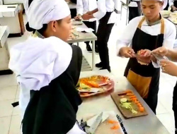 Jelang KTT ASEAN 2023, 34 Siswa SMKN 1 Labuan Bajo Ikut Kelas Inkubasi Kuliner