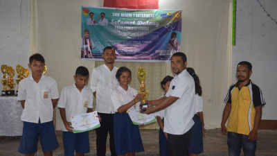 10 SMP Ikut Lomba Pidato Bahasa Inggris di SMKN 1 Satarmese