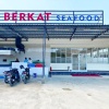 Presiden Jokowi Makan Siang di Restoran Berkat Seafood Wae Nahi