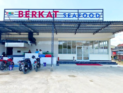 Presiden Jokowi Makan Siang di Restoran Berkat Seafood Wae Nahi