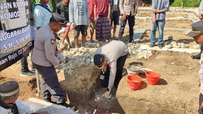 Kapolres Mabar Gandeng  Kontraktor Bangun 4 Rumah Dinas Anggota Polri