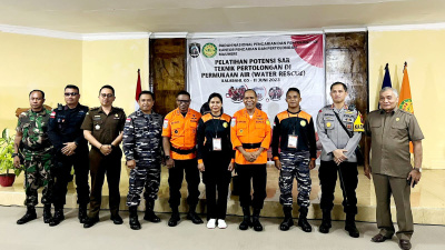 Basarnas Maumere Gelar Pelatihan SAR Water Rescue di Alor