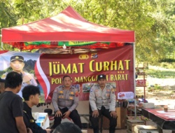 Jumat Curhat di Pantai Pede, Polisi Imbau TPPO dan Atasi Kenakalan Remaja