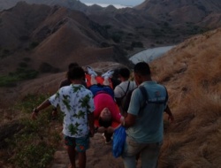 Naturalis Guide Selamatkan Wisatawan yang Pingsan di Pulau Padar