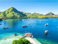 Para Pelaku Pariwisata di Labuan Bajo Berkomitmen untuk Lestarikan TNK