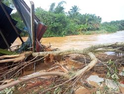 Banjir Bandang Terjang Lokasi Wisata