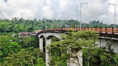 Jembatan Tukad Bangkung Tertinggi di Asia Tenggara