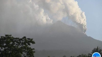 Aktivitas Vulkanik Gunung Api Lewotobi Meningkat, Ribuan Warga Mengungsi