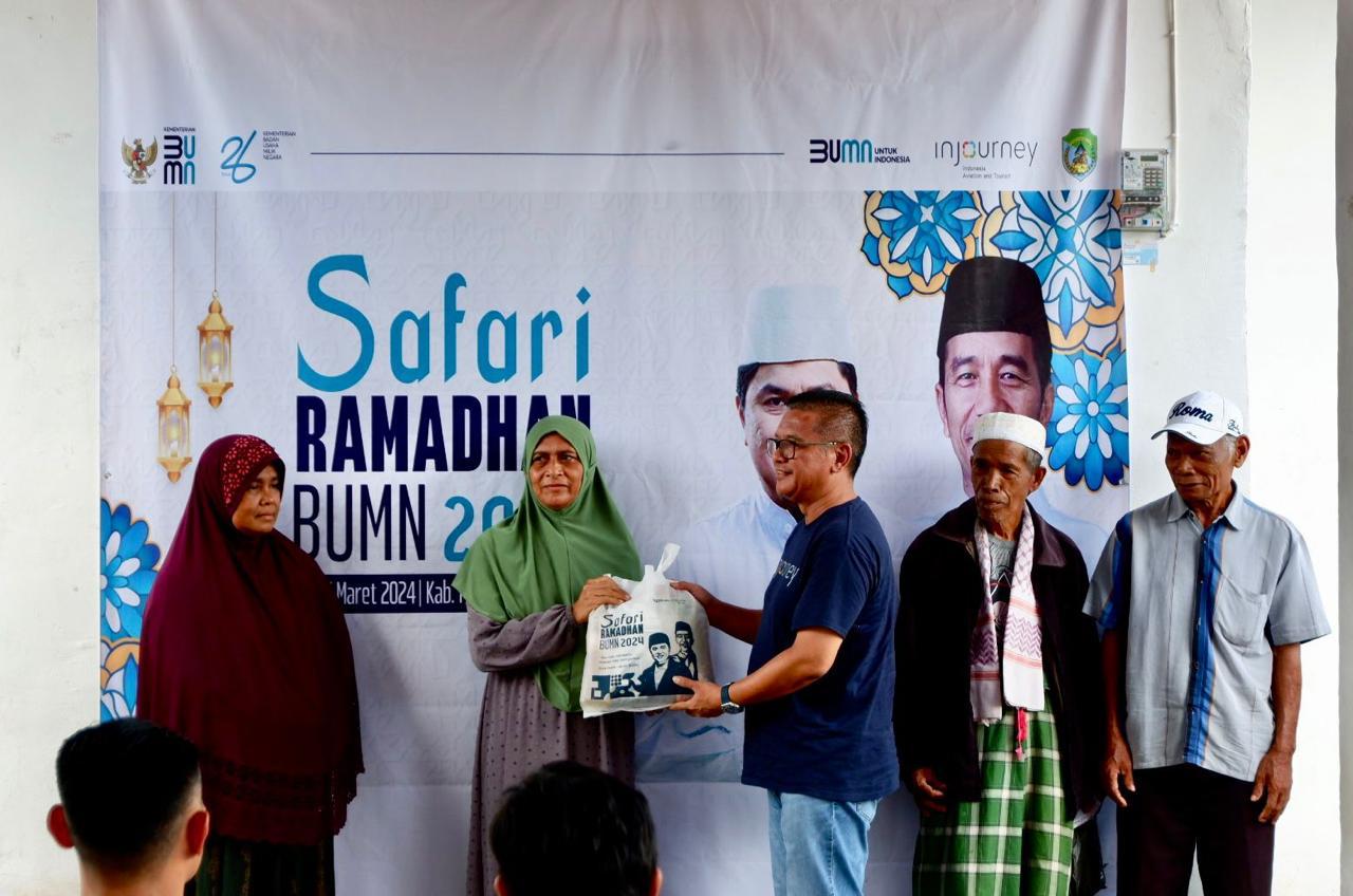 Safari Ramadhan 2024, InJourney Gelar Pasar Sembako Murah di Desa Golo Mori dan Warloka, NTT