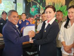 Edi Endi Menugaskan Julie Sutrisno Laiskodat Maju Pilgub NTT