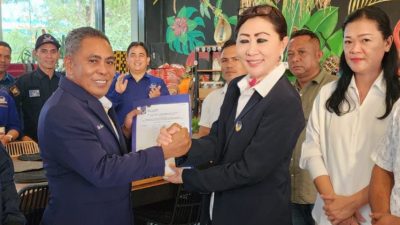 Edi Endi Menugaskan Julie Sutrisno Laiskodat Maju Pilgub NTT