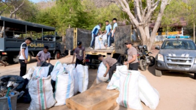 Potret Kota Super Premium, Aksi Inspiratif Polisi dan Pelajar Bersihkan 2 Ton Sampah di Labuan Bajo