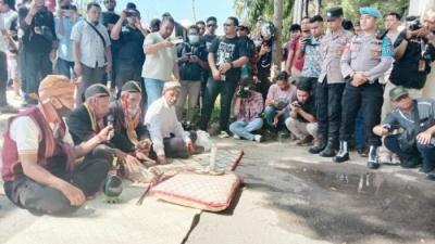 Bersumpah Hingga Tetes Darah Penghabisan, Keluarga Ibrahim Hanta Pantang Mundur Melawan Erwin Kadiman Santoso