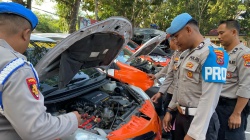 Tegakkan Disiplin, Propam Polres Mabar Cek Kendaraan Dinas Polri di Labuan Bajo