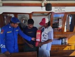 Demi Wisata Aman, Polairud Polres Mabar Sisir Kapal-Kapal Wisata di Labuan Bajo