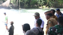 Temui Keluarga Korban Tenggelam di Tiwu Pai, Bupati Manggarai Barat Tegaskan Kehadiran Negara