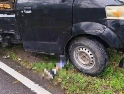 Laka Lantas di Trans Flores: Pelajar SMA Terperosok ke Kolong Mobil Pick-Up, Sopir Amankan Diri