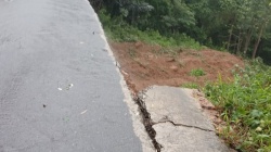 Longsor Parah, Jalur Bambor-Werang Ditutup Sementara