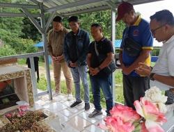 PWMB Peringati HPN ke-80 dengan Ziarah ke Makam Wartawan Senior dan Bakti Sosial untuk Nelayan