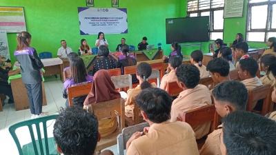 Membekali Siswa SMAN 1 Mbeliling dengan Skill Kepemimpinan dan Edukasi Kesehatan