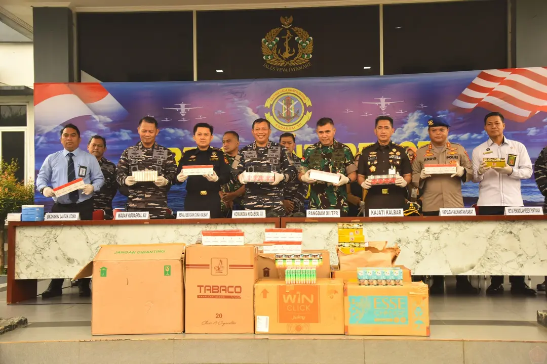 TNI AL Gagalkan Peredaran 23,68 Juta Batang Rokok Diduga Ilegal di Pelabuhan Dwikora