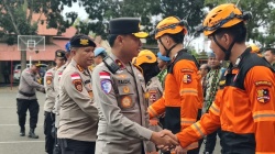 Usai 14 Hari Bertarung di Zona Gempa Flores, 51 Personel Elite Mabes Polri Dilepas dari Labuan Bajo