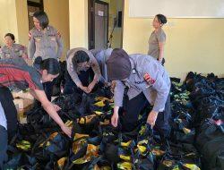 Empat Hari Tanpa Henti, Srikandi Bhayangkara Kemas 35 Ton Bantuan untuk Korban Gempa Flores